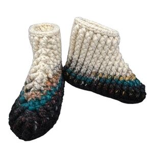 Handcrafted Crochet Slipper Booties Wool Blend Yarn Ribbed Stitch Stretch Winter